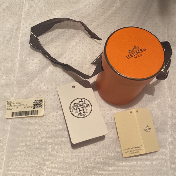 Authentic Hermes Twilly - Picture 2 of 7